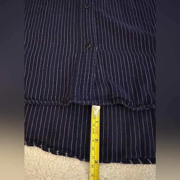 MADEWELL Long Sleeve Hi-Lo Button Up Casual Shirt. Women’s M. Stripes. Navy Blue - Picture 11 of 11